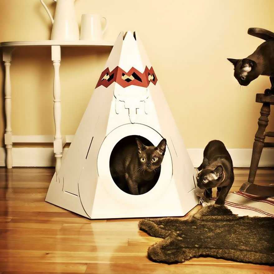 cat-playhouse-scratching-toys-6