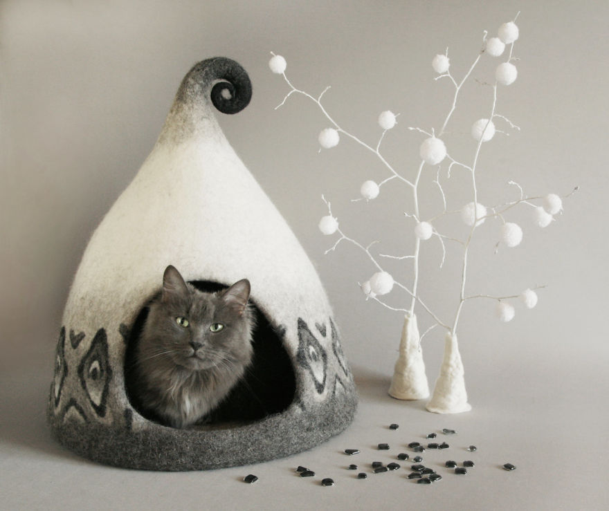 fairytale-houses-for-cats-4